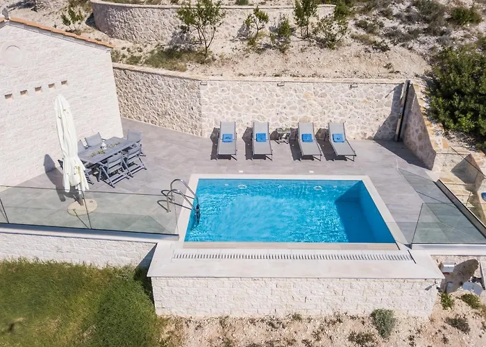 Emerald Agios Nikitas * Drymon