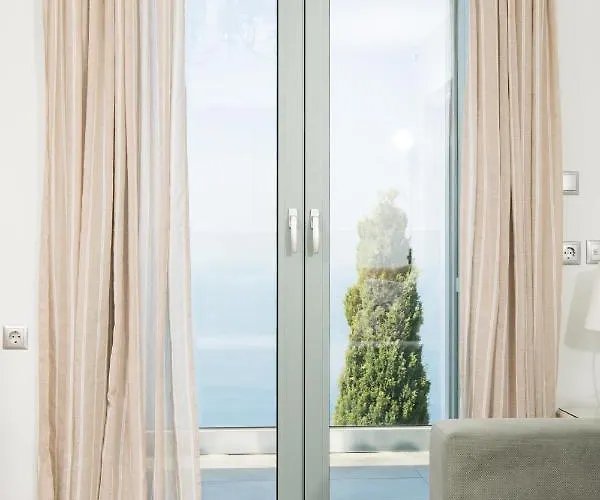 Emerald Agios Nikitas *